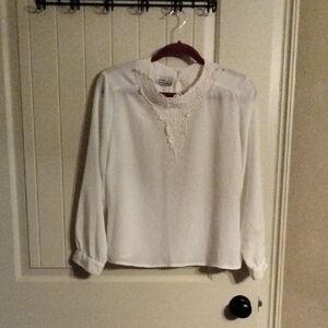 Impressions Cream Lace Accent Blouse Vintage Made In The Early 80s Size M